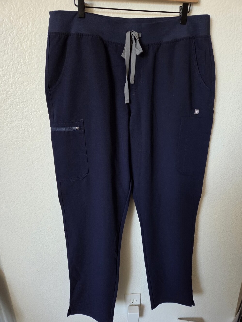 FIGS Yola Yoga Scrub Pants Women's Size Xlarge Tall Navy Blue